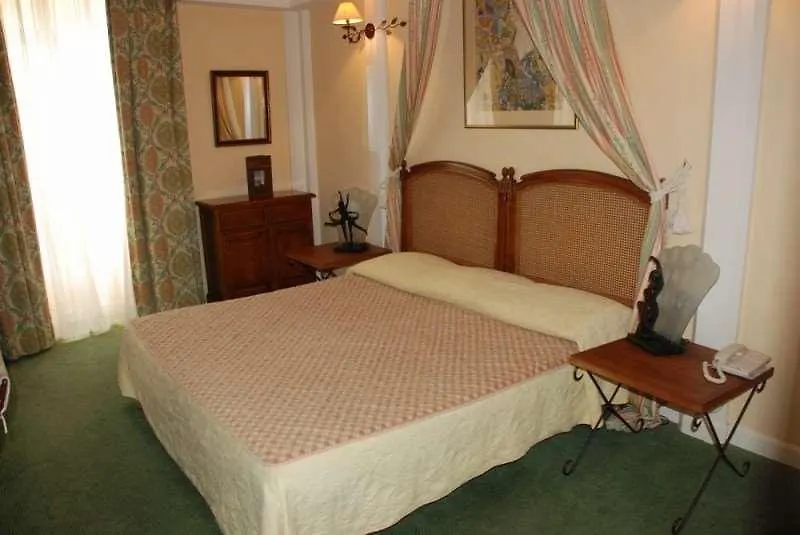 Hotel Le Meurice Nice 3*,